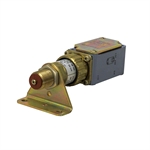 140-720 PSI Pressure Switch Telemecanique XM2-JM050